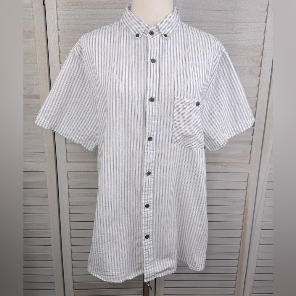SOVEREIGN CODE Men's Short Sleeve Button Down Shirt White/Black Stripe-XL